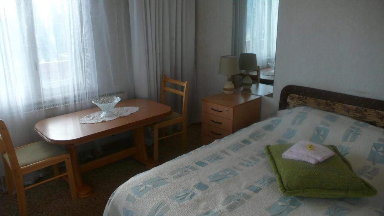 Hotel Privatviesnica Zvaigzne Jūrkalne Pokoj fotografie
